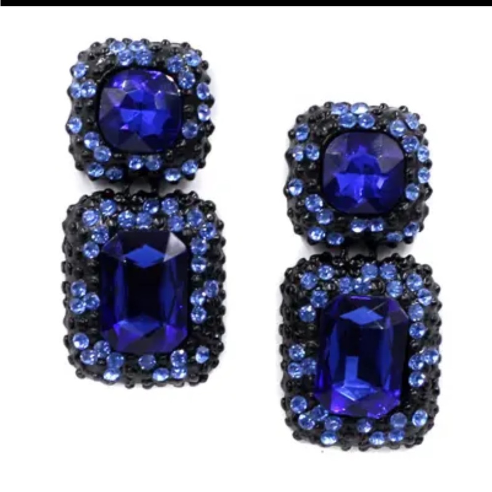 JURAN JEWELRY blue stone beautiful earrings. Surrounded with light blue black